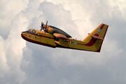 Εστειλαν Canadair για επιθεώρηση στη Γαλλία ενώ καιγόταν η Ελλάδα