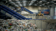 Πού πάνε τα πλαστικά σκουπίδια στην Ελλάδα;