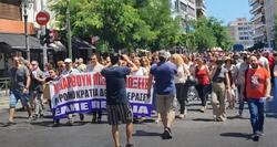 Μαζική κινητοποίηση στον Πειραιά ενάντια στις διώξεις 7 εκπαιδευτικών