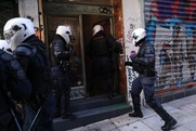ΕλΕΔΑ: Οι Έλληνες αστυνομικοί είναι κυριολεκτικά οι μοναδικοί πολίτες που μπορούν να παραβιάζουν συστηματικά και δημοσίως τον νόμο, χωρίς συνέπειες