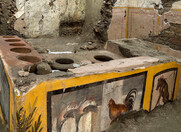 Ένα αρχαίο «φαστ φουντ» έφερε στο φως η αρχαιολογική σκαπάνη στην Πομπηία