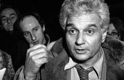 Jacque Derrida: Η σκέψη του αμφισβητήθηκε όμως παραμένει ζωντανή