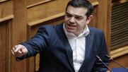 Στο ίδιο έργο θεατές: ο Τσίπρας καταπίνει πάλι τον Μητσοτάκη στη Βουλή