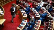 Την τροπολογία του ΣΥΡΙΖΑ-ΠΣ για επιστροφή μέρους της ρήτρας στους πολίτες κατέθεσε ο Αλ. Τσίπρας