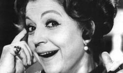 Ρένα Βλαχοπούλου (1923-2004), ηθοποιός του θεάτρου και του κινηματογράφου και τραγουδίστρια