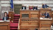 Όλοι εναντίον του Μητσοτάκη που καταρρέει μέσα σε αποτυχία, σήψη, σκάνδαλα και τα αδιέξοδα – Ο Τσίπρας σπεύδει να καλύψει το κενό, αλλά είναι μόνος – Ηγετικές πρωτοβουλίες περιμένουν οι πολίτες