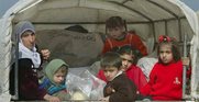 HRW: Εκατοντάδες ασυνόδευτα παιδιά μετανάστες έχουν αφεθεί στην τύχη τους στο Παρίσι