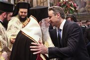 Ομόφυλα ζευγάρια: Ισορροπίες τρόμου και βαθύ παρασκήνιο μεταξύ Μαξίμου και Ιερώνυμου