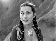 Ίμα Σουμάκ (Yma Sumac)