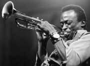 Μάιλς Ντιούι Ντέιβις ο τρίτος (Miles Dewey Davis III)